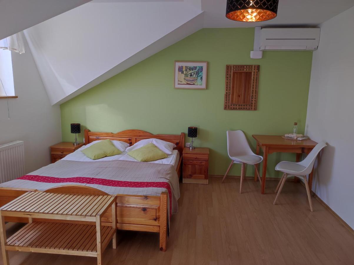Relax Guest House Marjanca Рогашка Слатина Экстерьер фото
