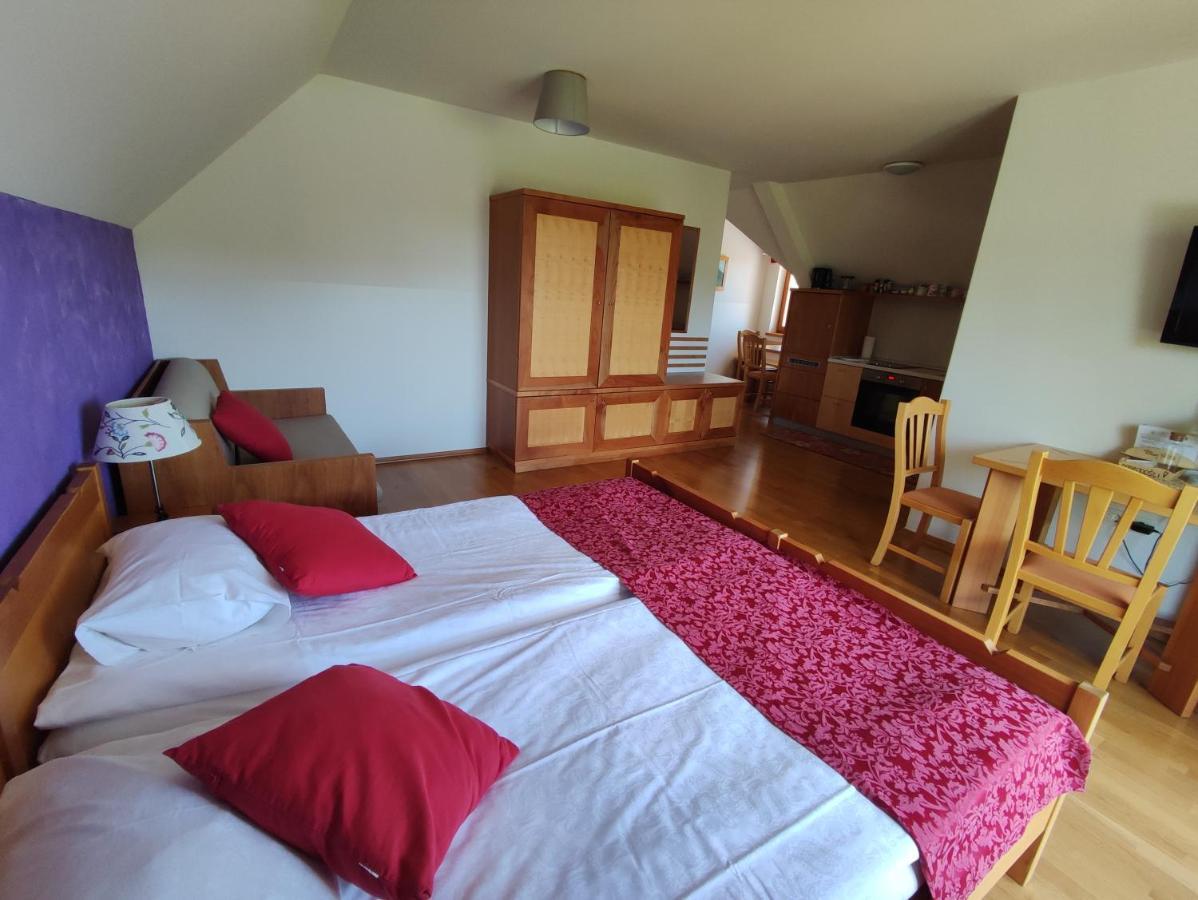 Relax Guest House Marjanca Рогашка Слатина Экстерьер фото